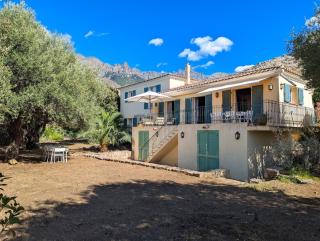 Magnifique villa entre mer et montagne - 0