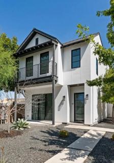 Downtown Home - walk to Alamo, Riverwalk, more - 4