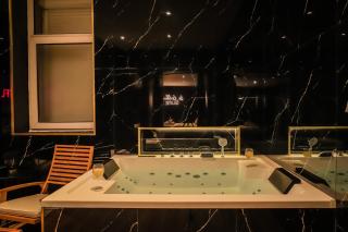 Golden Suite - Elegance - Private Spa Jacuzzi - 6