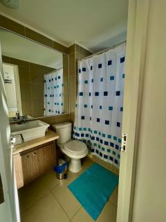 Moderno Departamento Céntrico con estacionamiento - 9