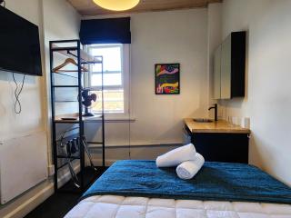 Urban Lounge Sleepery Carterton - 3