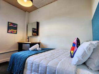 Urban Lounge Sleepery Carterton - 4