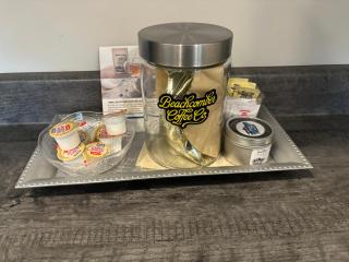 Gibsons Landing Inn - 8