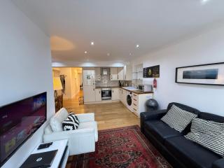 3 Royal Mile flat near Edinburgh Castle - 7