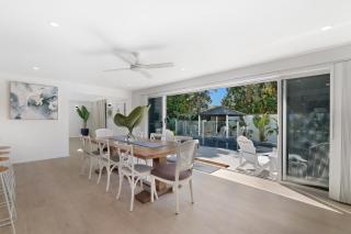 5-Bed Mermaid Waters Luxury Home - 7