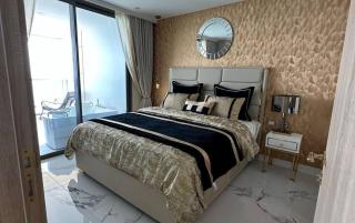 Sunny Copacabana Seaview Apartment - 0