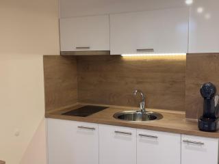 MG Apartments - Central Location - 5