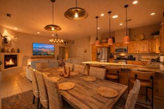 Luxury 6BR Sedona Escape - Heated Pool & Spa, Firepit, BBQ, Billiards, Minutes to Trails - 1