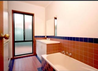 Manor on McIntyre - 1