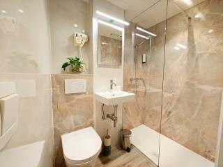 Hotel Cardiff - 7