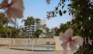 Coastal Comfort with Rooftop Pool and Ocean Views - 8