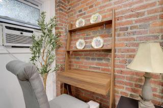 Sojourn Studio Cosmopolitan Pad 5 Min from Metro - 5