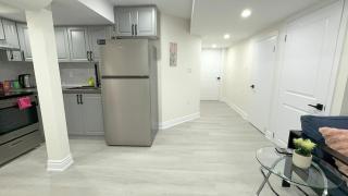 Luxury 2BR Suite Private Entry Parking New - 5