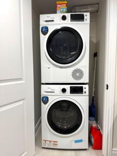 Luxury 2BR Suite Private Entry Parking New - 4