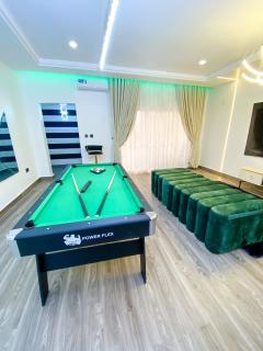 Executive 3BR Duplex by Bejj- 2Living Rooms - 9