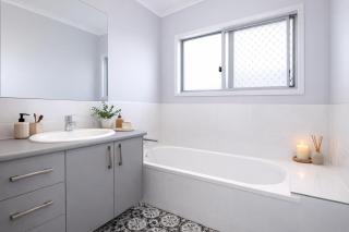 Getaway on the Green in Townsville - 2