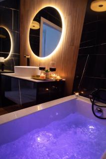Romantic Sea View Studio with Jacuzzi in Alicante Center - Alicante - 5
