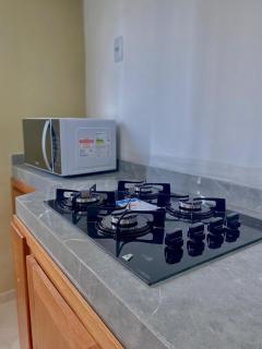 Flat 3 com cama queen e ar-condicionado, perto do Parque da cidade - 0