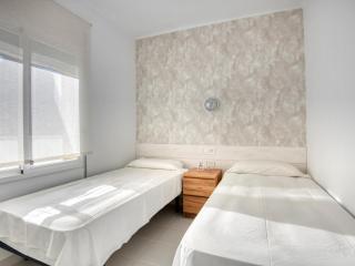 Apartamento en Sant Pol con Wifi y Aparcamiento - ES-298-54 - 9