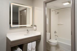 Holiday Inn Express Hotel & Suites Kendall East-Miami by IHG - 3