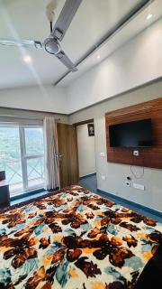 Lakeview RnR Premium stay - 8