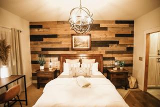 Savor Dining & Leisure at Montagne Moderne Retreat - 4