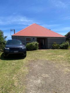 Beach side Waikanae Bach - 9