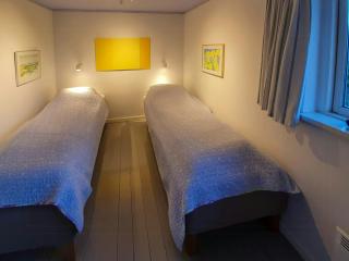 Thatched Cottage In The Dunes By The Beach - 3