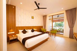 Malankara Palace Lake View Resort & Spa - 2