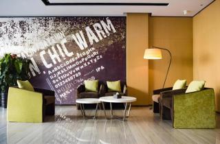 IU Hotel Kunming Jinma Bijifang Joy City - 1