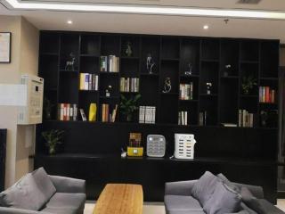 Xana Hotelle·Nanchang Bayi Square Metro Station - 1