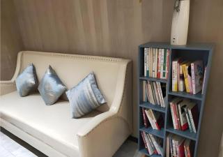 Echarm Hotel Yingshang High-speed Railway Station Wuzhou Wanhui Plaza - 7