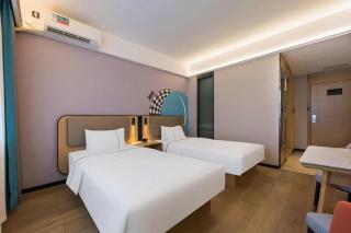 City Comfort Inn Huanggang Wuxue Bus Center - 1