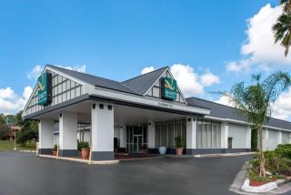 Quality Inn & Suites Brooksville I-75-Dade City - 9