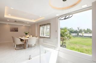 Bangkok's best modern villa-with massage - 9