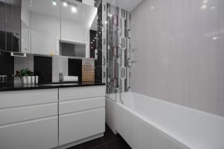 Big Family Apartment for 8 People with Garage and Balcony by Noclegi Renters - 3