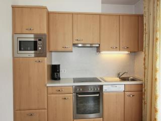 Attractive holiday home in Kaltenbach on the ski-slope - 4