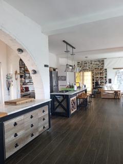 Greek Style Bed & Breakfast - 7