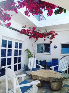 Greek Style Bed & Breakfast - 4