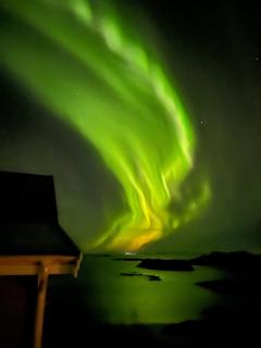 Breathe - Seafront Holiday Home with Open Sea Views - 9