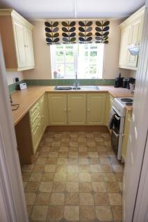 Cosy Rural Retreat Perfect for Families and Pets - 6