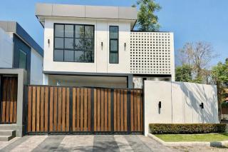 Vantara Villa with Travel Temple - 0