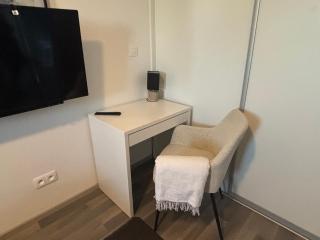 New apt, parking in garage in matador resident - 9