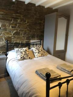 Cosy Pubs Bed & Breakfast - 8