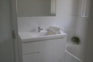 Luxurious 3 Bedroom Executive Home-Private Retreat - 2