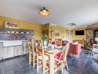 3 Bed in Ashford in the Water 96490 - 9