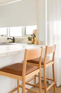 2 Bedroom Burleigh Beachfront Apt - Walk to James Street - Gold Coast - 8