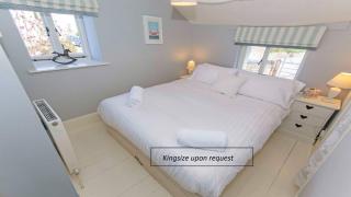 Perrymans Thatched Cottage Sleeps 6 Dog Friendly - 2