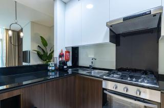 HomesGetaway - Contemporary1 BR apartment in J One Residence - 2
