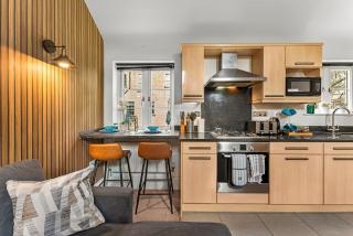 The Bath Boutique Retreat - Parking - 6